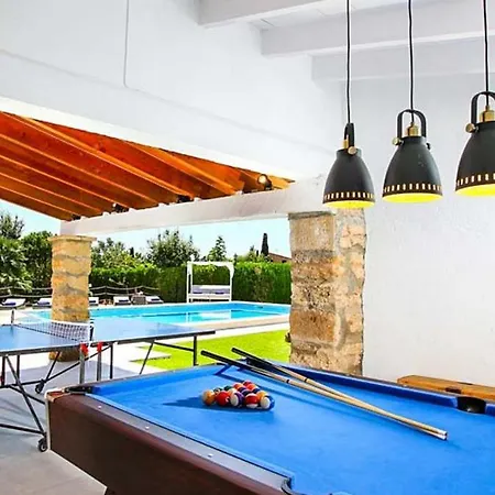 Apartment Spend Your Days Relaxing In Comfort
